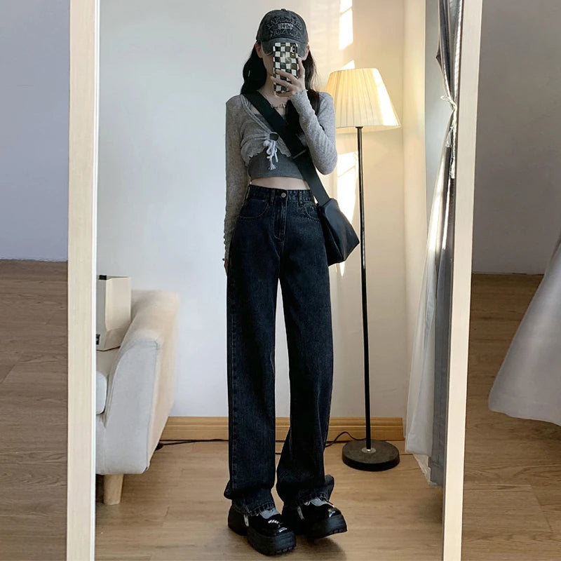 HIGH-WAIST BAGGY JEANS