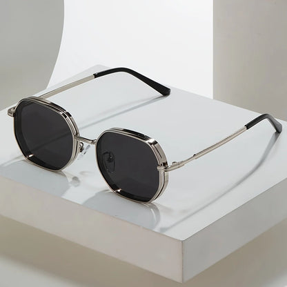 THE NICO™ HORIZON SHADES